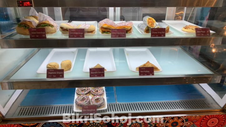 Chiller fridge for cake and sweet